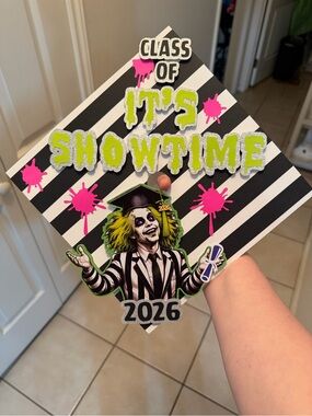 Graduation Cap Topper "Class of 2026 It's Showtime" - Neon Green & Pink